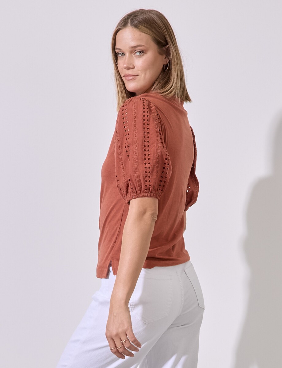 Blusa Broderie - Terracota 