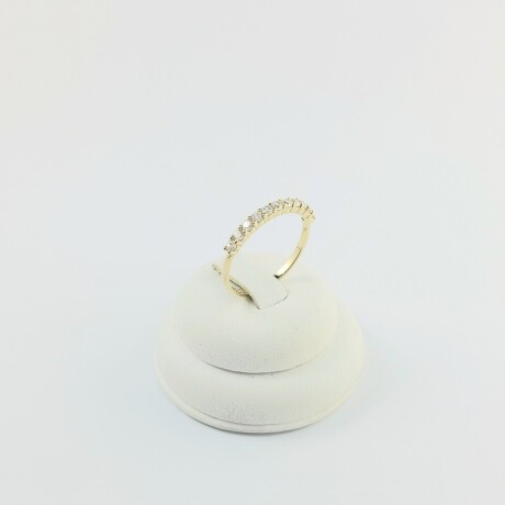 Anillo medio sin fin con circonias en oro 10 ktes. Anillo medio sin fin con circonias en oro 10 ktes.