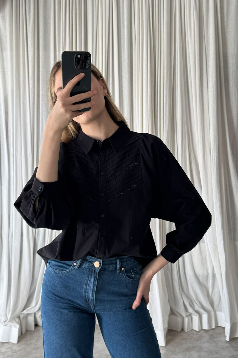 Mirca Black
