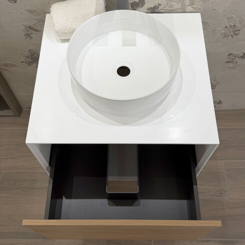 MUEBLE EN MDF C/MELAMINA LAQUEADO Y BACHA DE CERAMICA SERIE LACURCI GAMAS DE BLANCO