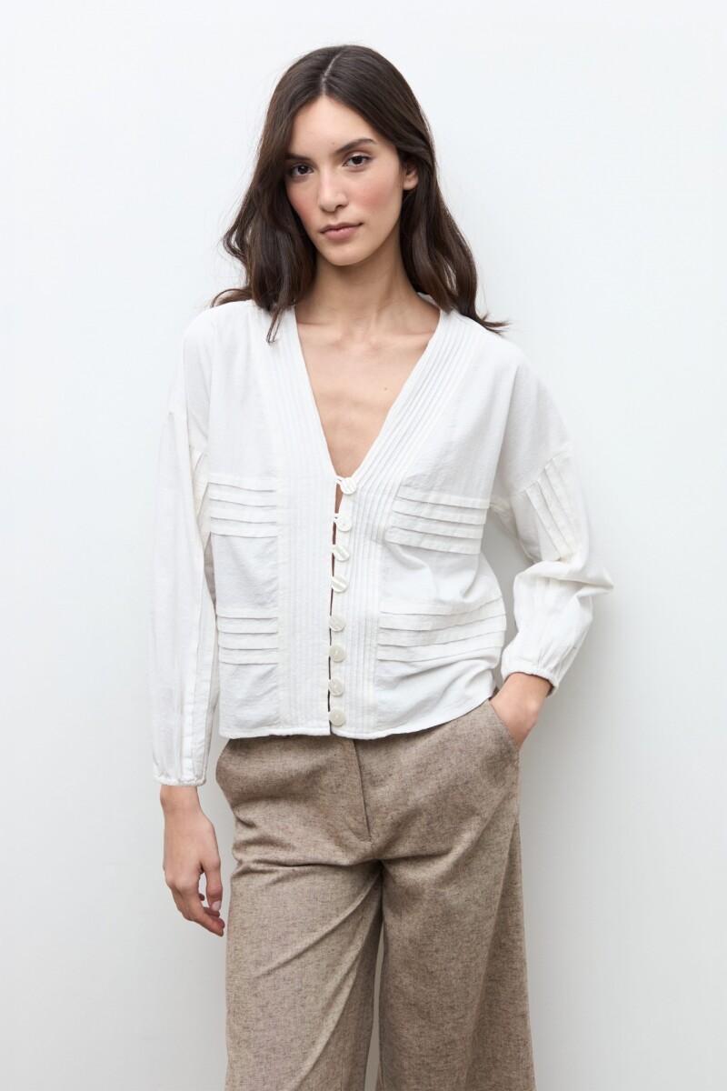 Blusa botones y alforzas blanco