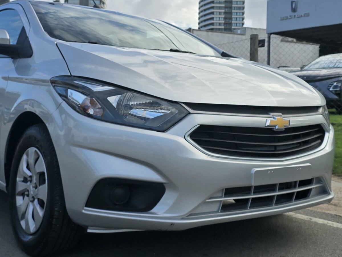 Chevrolet Onix LT 1.0 EXCELENTE ESTADO! | Permuta / Financia Chevrolet Onix LT 1.0 EXCELENTE ESTADO! | Permuta / Financia