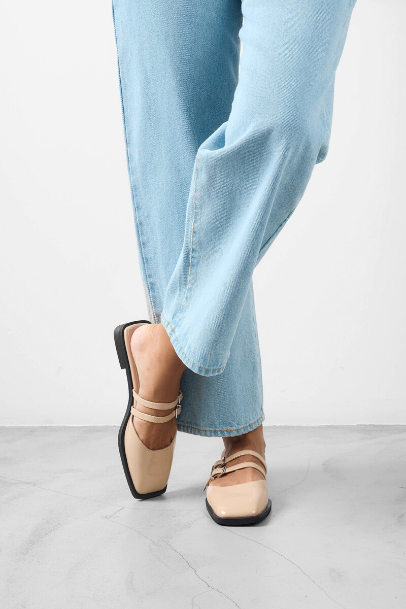 MARE MULE Nude