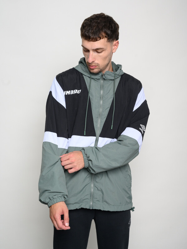 CAMPERA NYLON PULSE Umbro Hombre V29