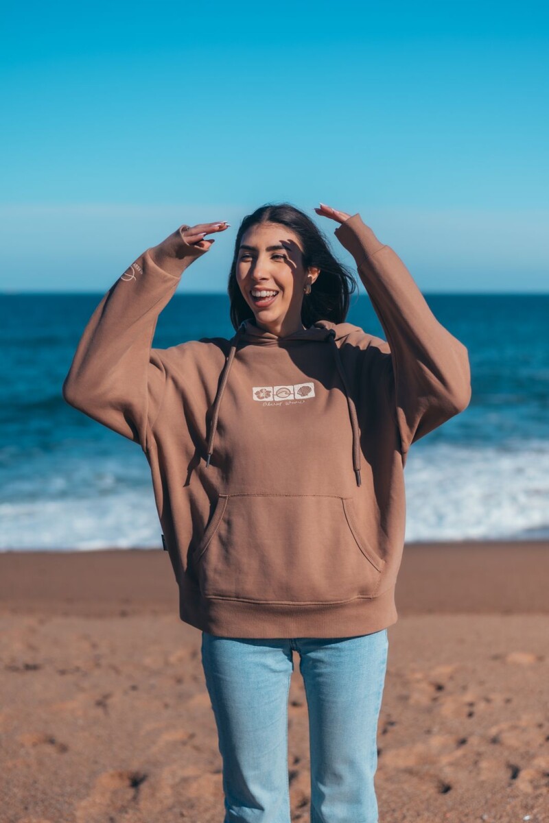 Hoodie Marina Bordado / Marrón U