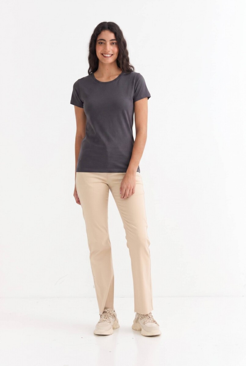 Remera cuello redondo ICONIC 150 - Negro 