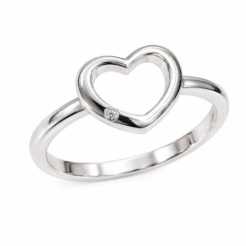 Anillo con corazón calado al centro Anillo con corazón calado al centro