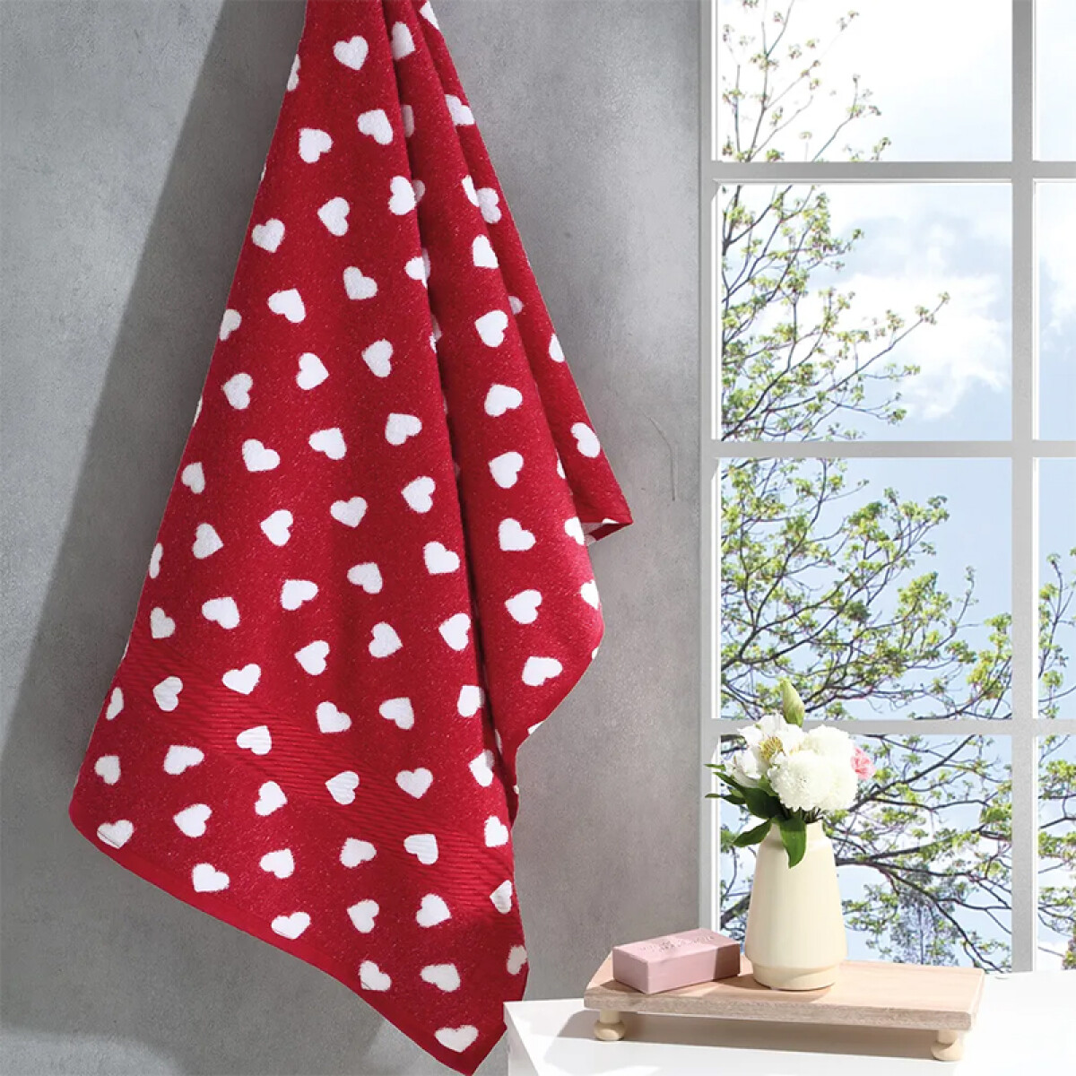 Toalla de Mano Estampada Prisma 100% Algodón 50 x 80 cm - Rojo / Corazón Blanco 