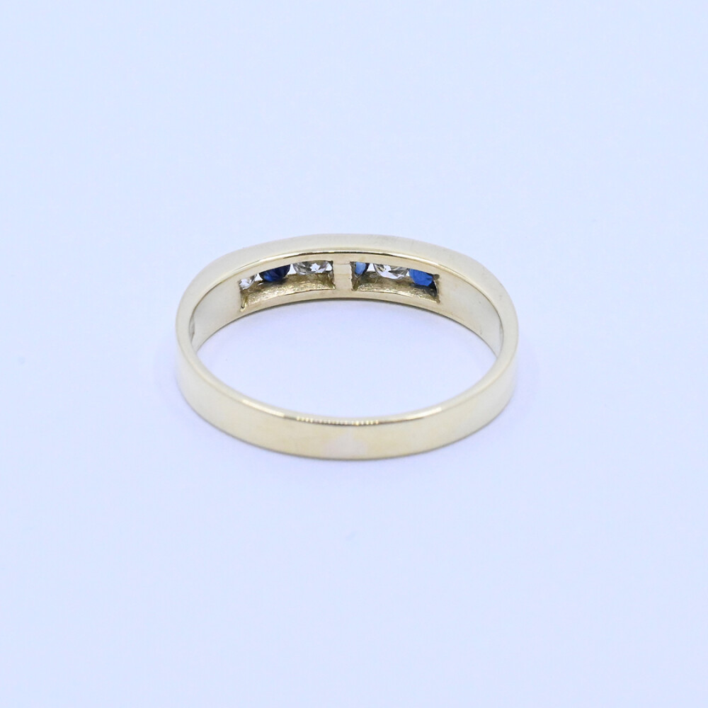 Anillo medio sin fin oro 18k zafiros y brillantes. Anillo medio sin fin oro 18k zafiros y brillantes.