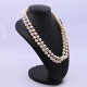 Collar de perlas 2 hilos con broche oro 18k blanco con esmeralda central y brillantes. Collar de perlas 2 hilos con broche oro 18k blanco con esmeralda central y brillantes.
