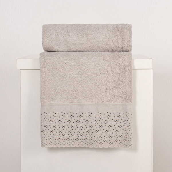 Toalla Lovely Gris 500 G/M2 Cuerpo Plus