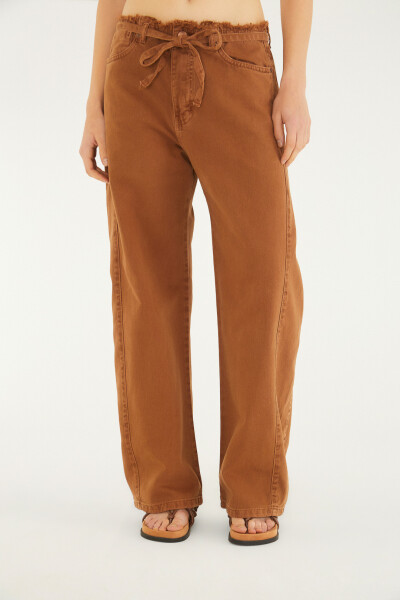 PANTALON RECTO Terracota