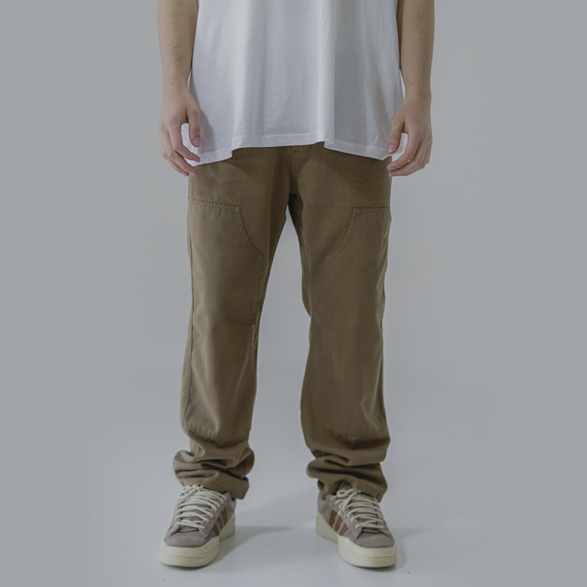 Pantalon Pulau Gabardina - Marrón 