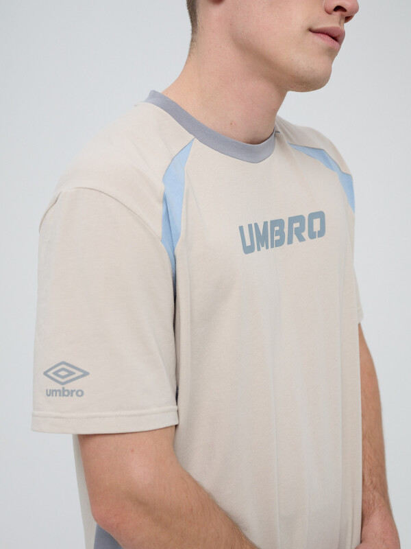 REMERA CROSS Umbro Hombre 00b