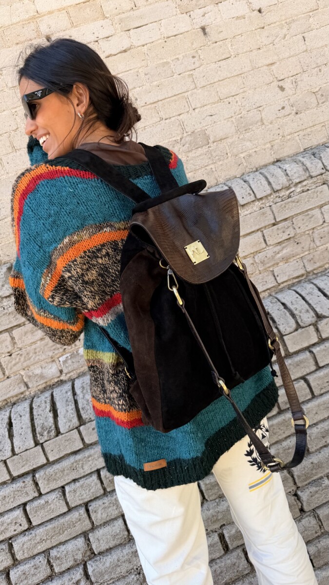 Brassy Backpack - Chocolate / Negro 