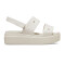 Sandalias Crocs Brooklyn 4U - Mujer Stucco