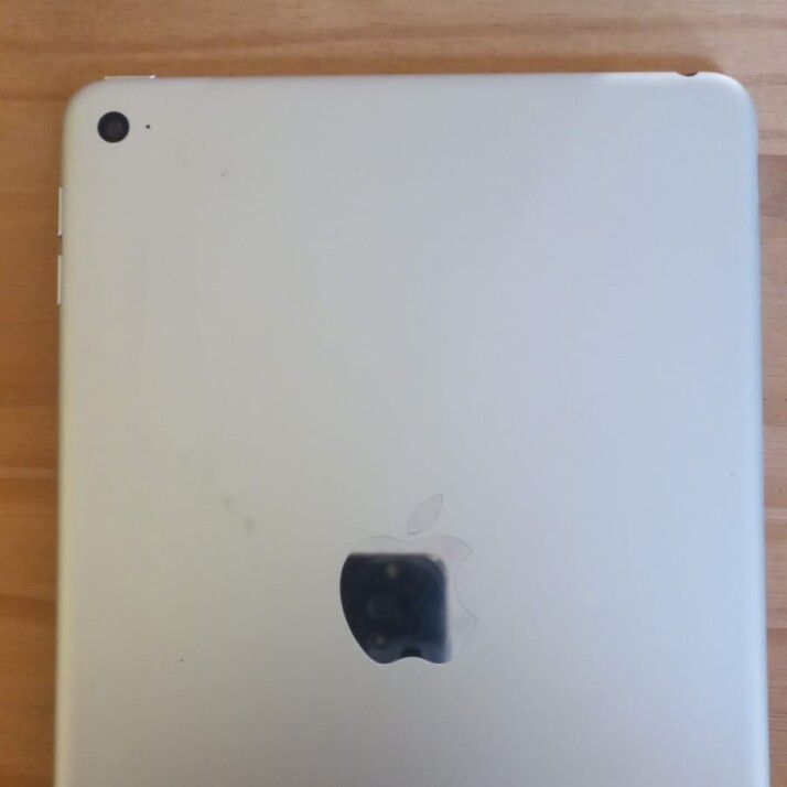 iPad Mini 4 16GB - Silver iPad Mini 4 16GB - Silver