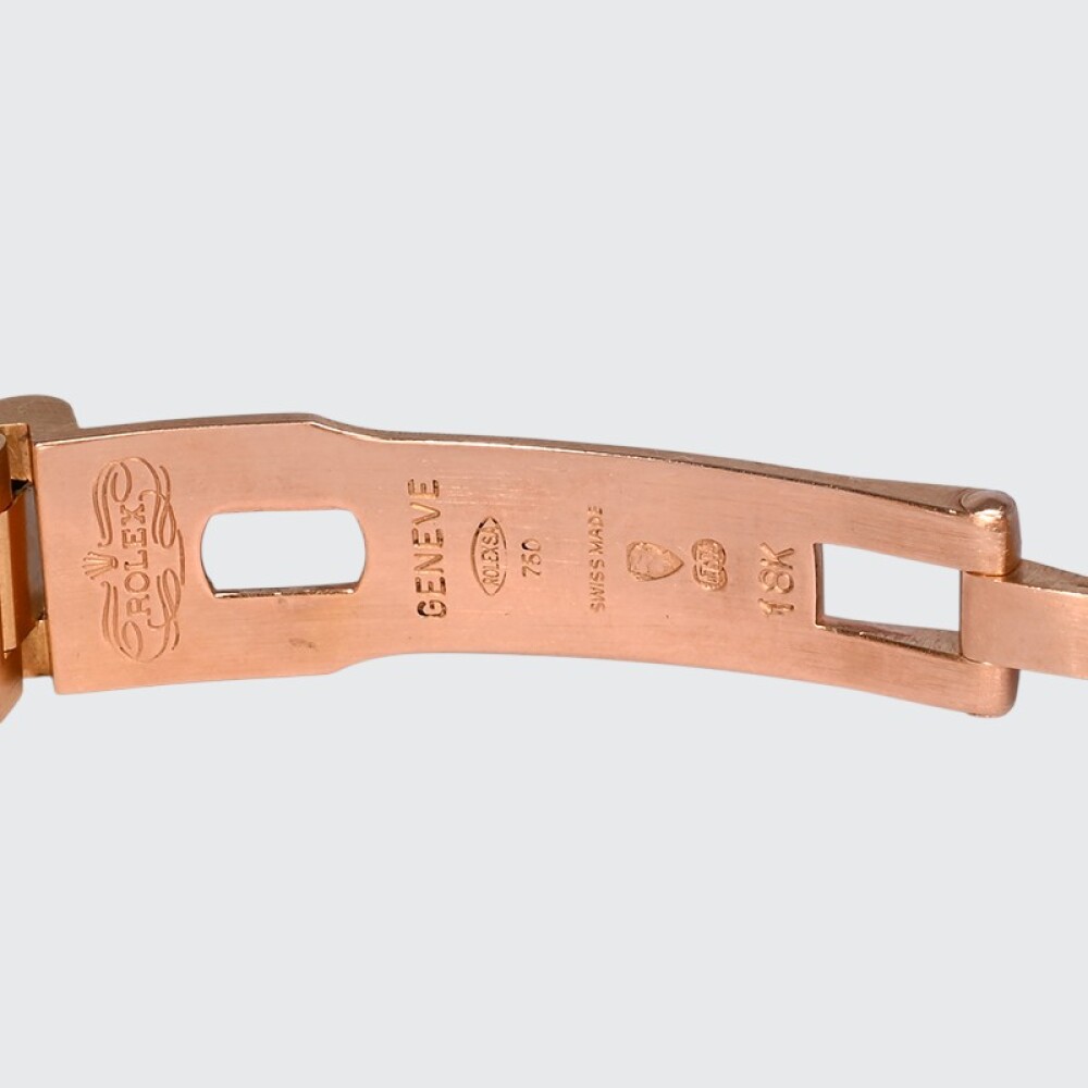 Rolex oro 18k Datejust Modelo 6916 con calendario, 26 mm. Rolex oro 18k Datejust Modelo 6916 con calendario, 26 mm.