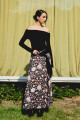 Falda estampada floral búlgaro negro
