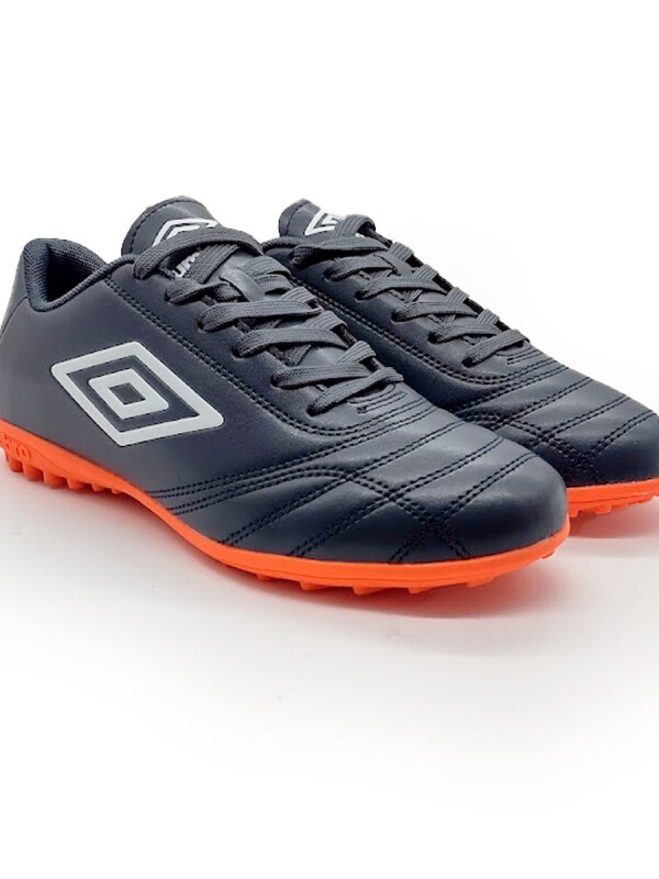 Calzado Classic II TF Umbro Hombre 189