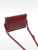 Bolso Bandolera Doble Con Tachuelas burdeos