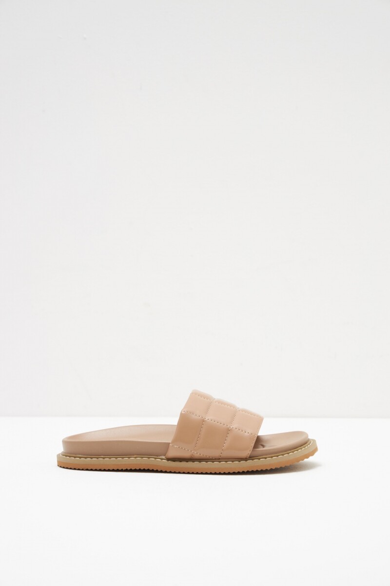 Sandalia capitoneada beige