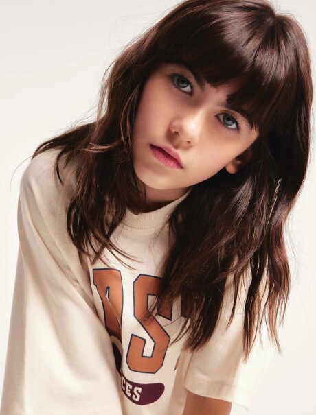 CAMISETA INFANTIL CON ESTAMPA AMARILLO