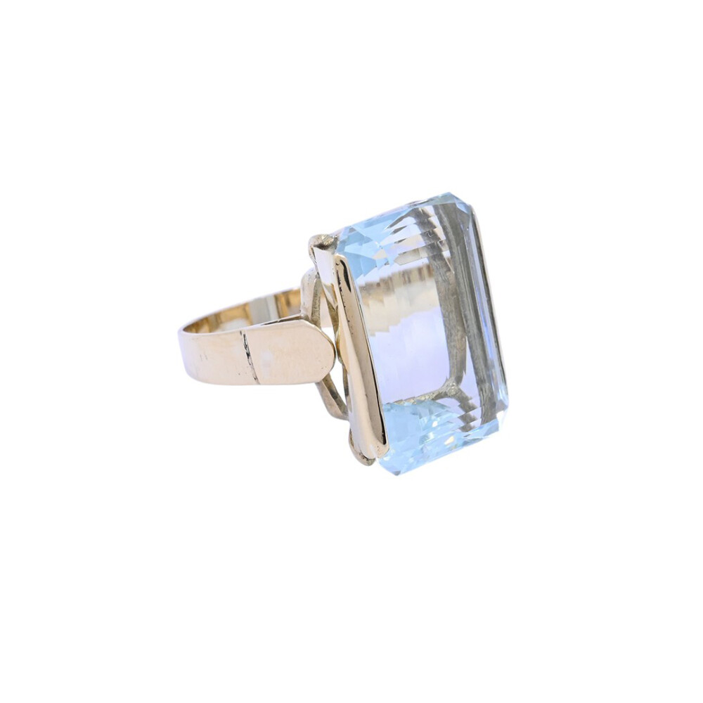 Anillo 18 k con aguamarina Anillo 18 k con aguamarina