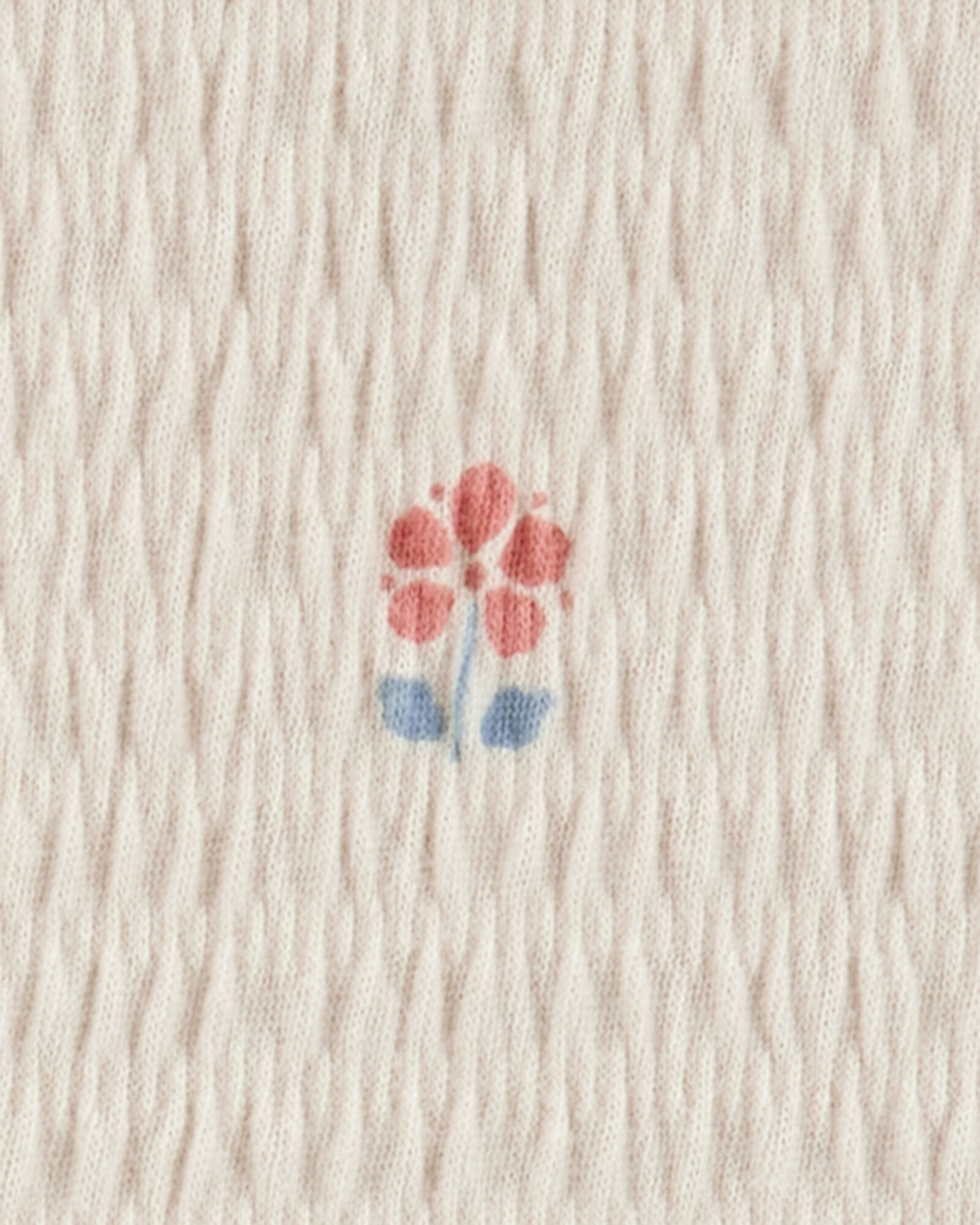 Set dos piezas de algodón, short y blusa manga corta, diseño floral Sin color