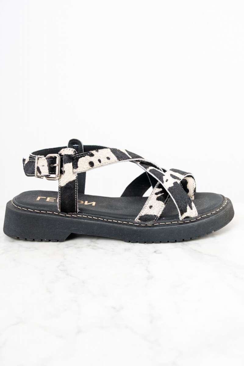 Sandalia Animal Print Cuero Vaca Negro