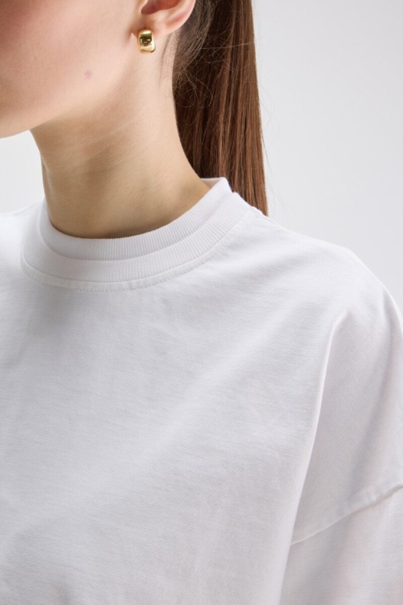 REMERA VOSS Blanco