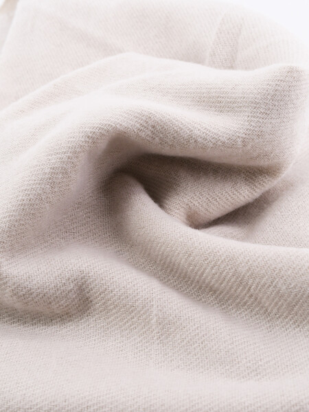 BUFANDA MOSCÚ CREMA