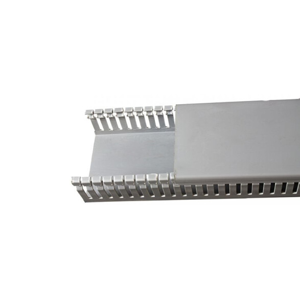 Ducto plástico ranurado gris para tablero 60x80mm ZO1034N