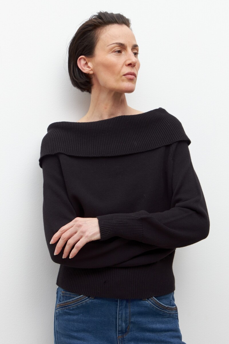 Sweater escote bardot negro