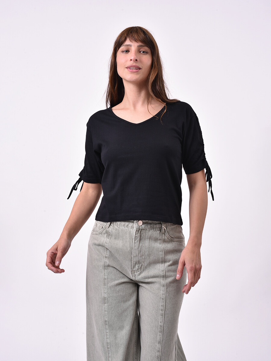 REMERA AMATISTA - NEGRO 