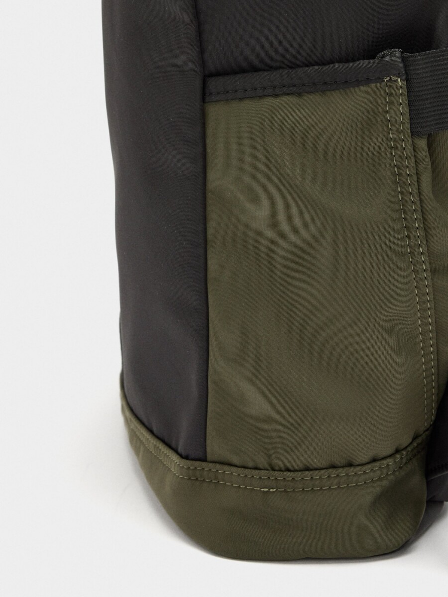 Mochila Color Block De Nylon Para Portátil 15" negro