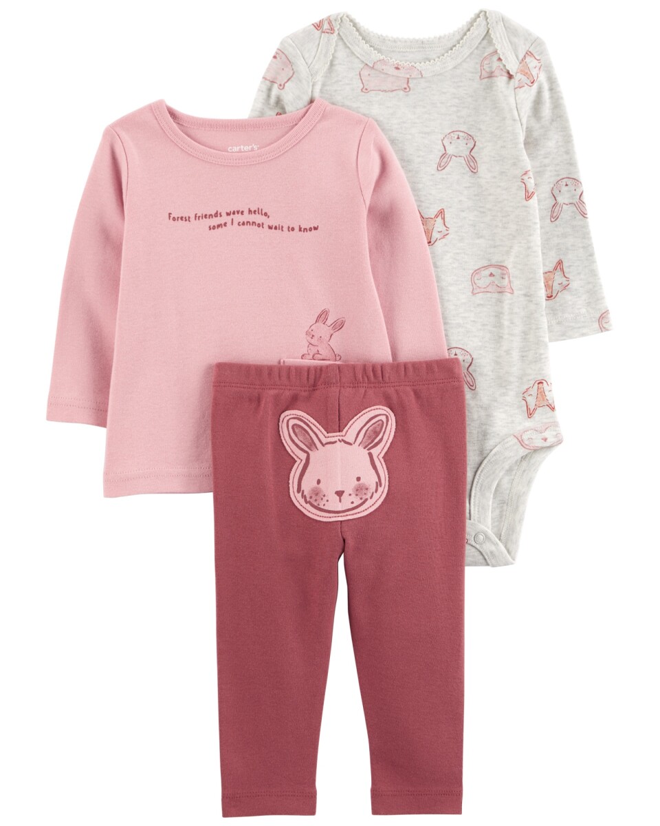 Set tres piezas de algodón, pantalón, remera y body, diseño conejos 