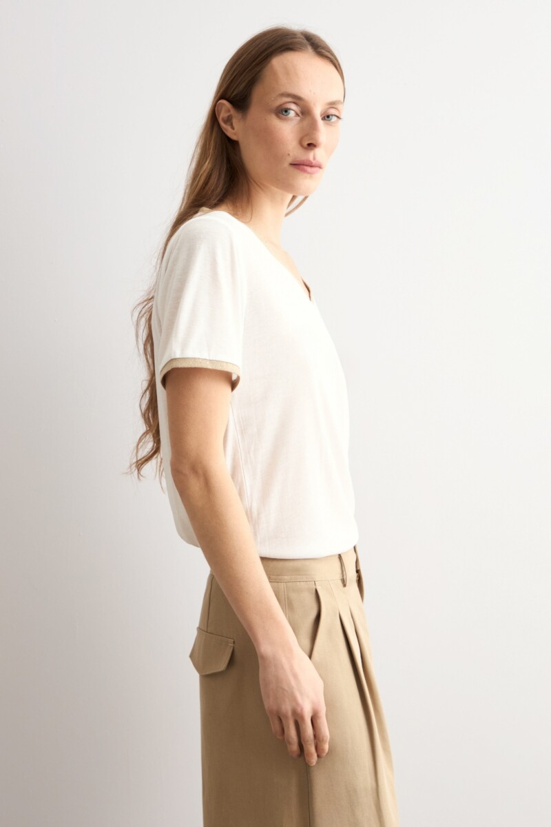 Remera detalle lurex crudo