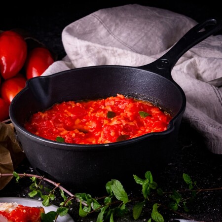 OLLA SALSERO DE HIERRO ESMALTADO 2 L 20 CM VICTORIA OLLA SALSERO DE HIERRO ESMALTADO 2 L 20 CM VICTORIA