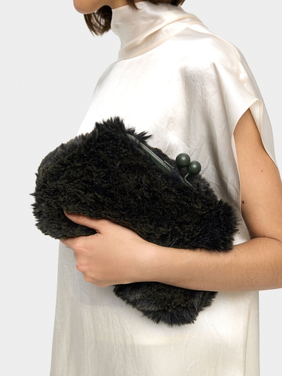 Bolso Efecto Pelo Con Asa De Cadena verde
