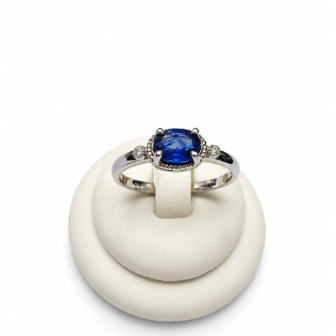 Anillo con Zafiro Anillo con Zafiro
