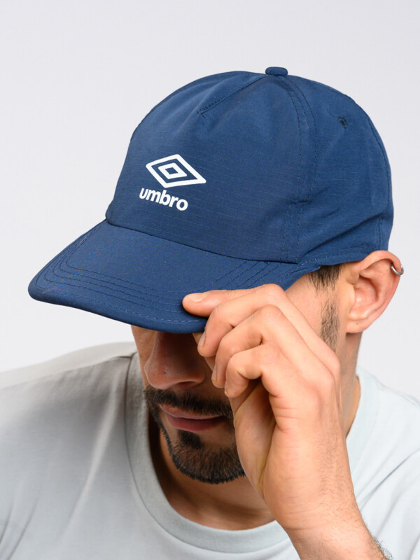 Gorro FIT Umbro 019