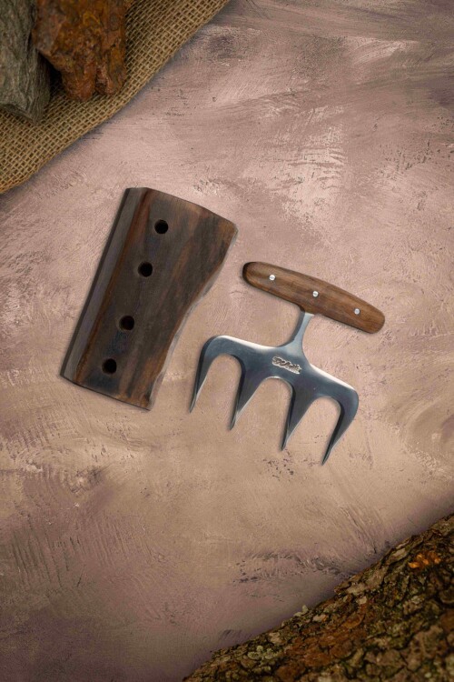 Garra de oso con soporte Madera