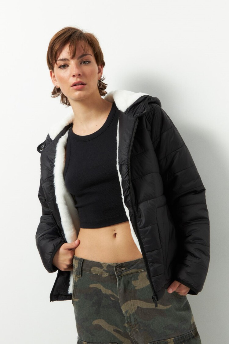 CAMPERA LOUTA Negro