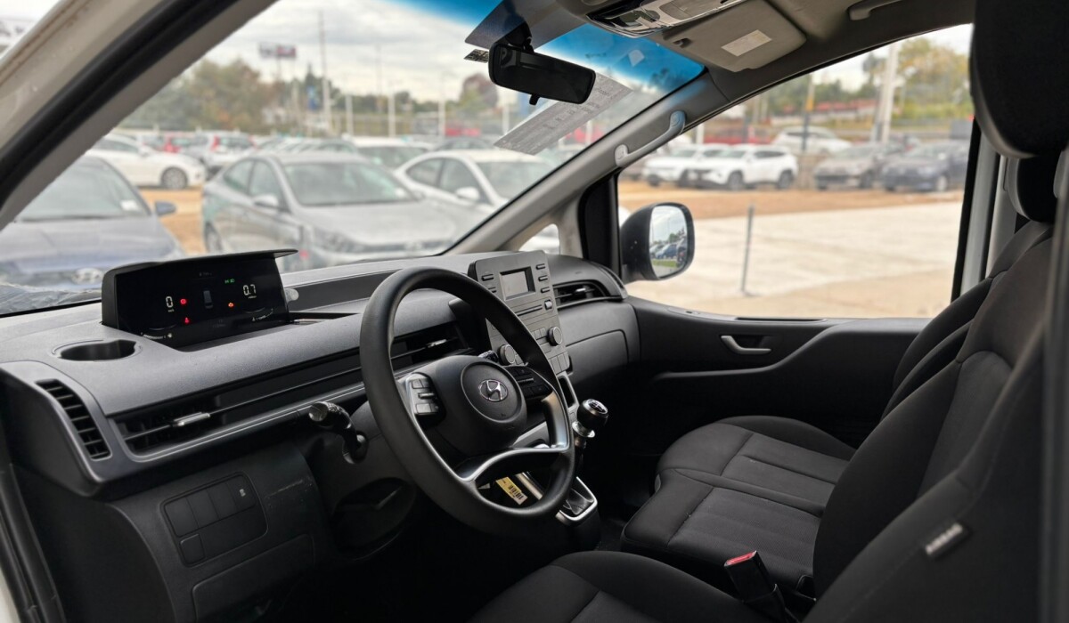 Hyundai H1 Staria Furgon 2.2 Diesel - 2021 Hyundai H1 Staria Furgon 2.2 Diesel - 2021