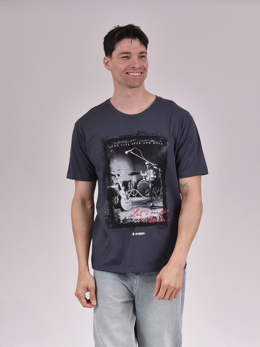 REMERA LONG LIVE - GRIS OSCURO 