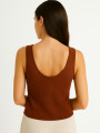 Musculosa Runda Marron