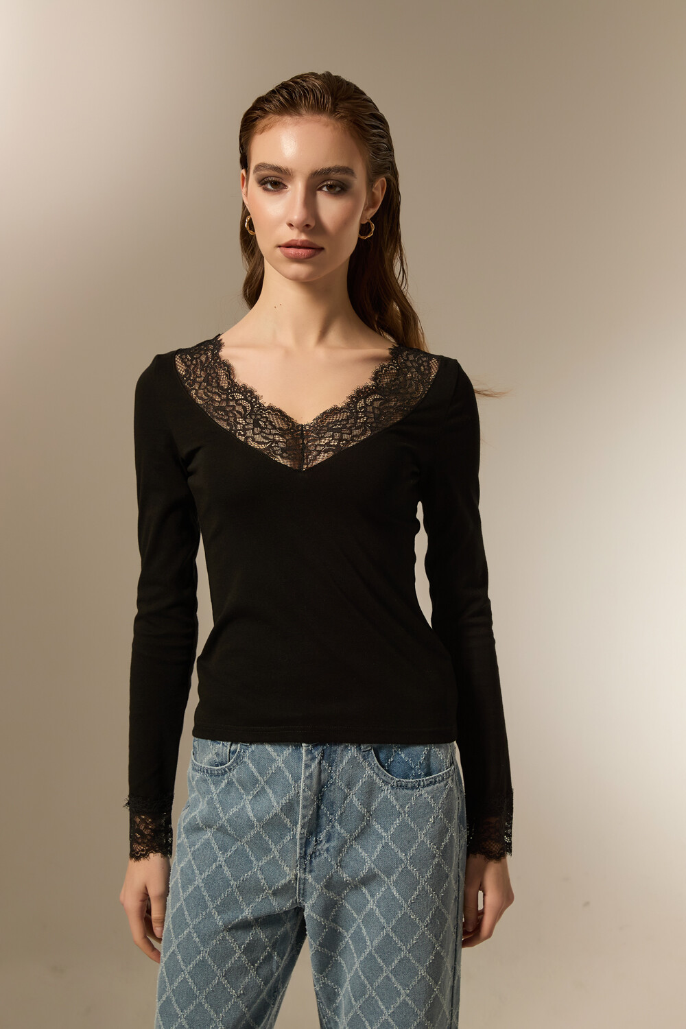 Remera Gorea Negro