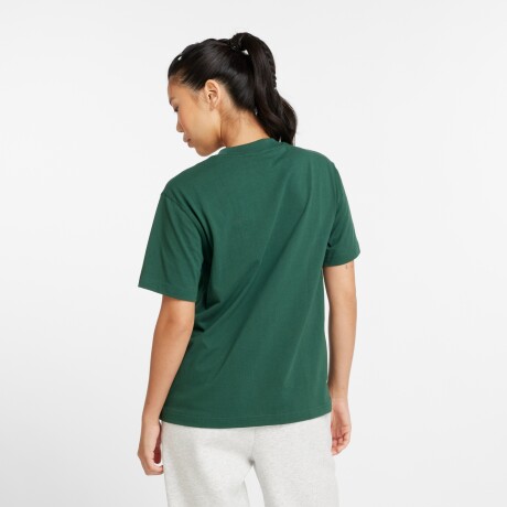 Remera New Balance de Dama - ATHLETICS OVERSIZE - WT43548NWG NIGHTWGR