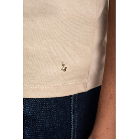 Remera Escote V Algodón Nude